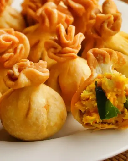 [P100023] Dal Potli Samosa - 30 gm - 70 Pieces